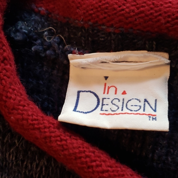 Sweater with dog - Picture 3 of 4